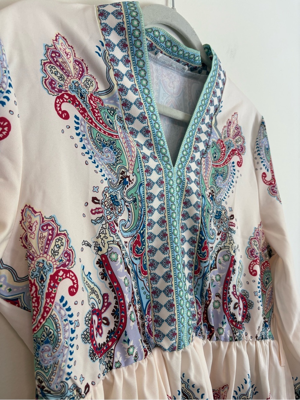 Boho Chic Paisley V-Neck Tunic Dress in Cream Teal Burgundy Goodnight Macaroon M - Picture 2 of 8